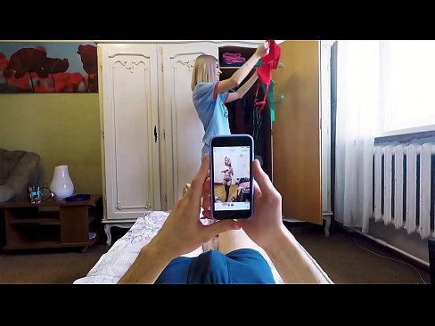 ❤️ Njerka e bëri vëllain e saj të mbaronte pak para se nëna të vinte në shtëpi ❤❌ Video seksi në sq.pornogroupp.ru ﹏