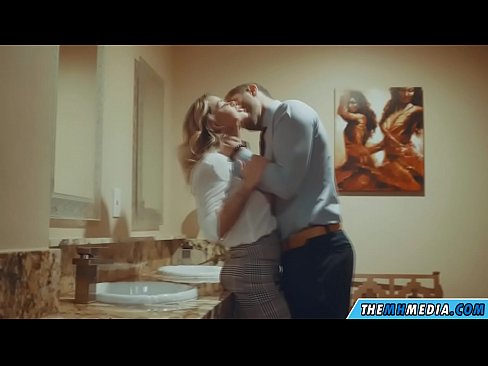 ❤️ Kur një bjonde me bukë ju josh në një banjë publike ❤❌ Video seksi në sq.pornogroupp.ru ﹏